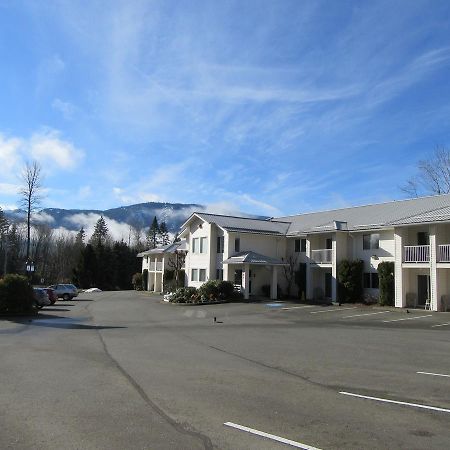 Lake Cowichan Lodge Exterior foto